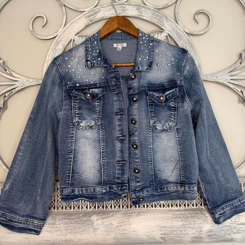 Style Womens Medium Wash Rhinestone Pearl Embellished Denim Jacket Size M EUC